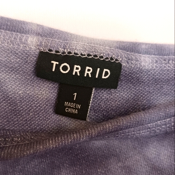 Torrid Women's Off-Shoulder Tie-Dye Moon Sweatshirt Sz 1 - Picture 5 of 10